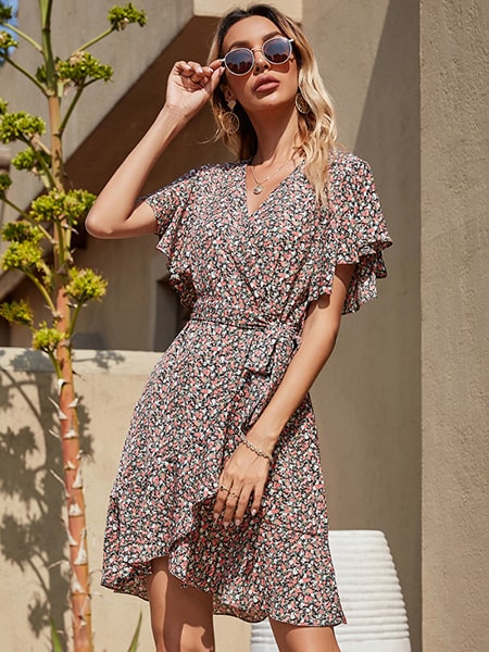 Chic Floral Dress - Image 3