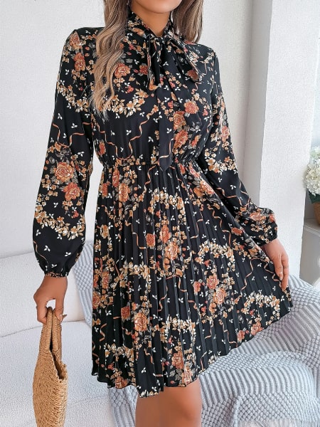 Alternative view of Chic Summer Floral Dress