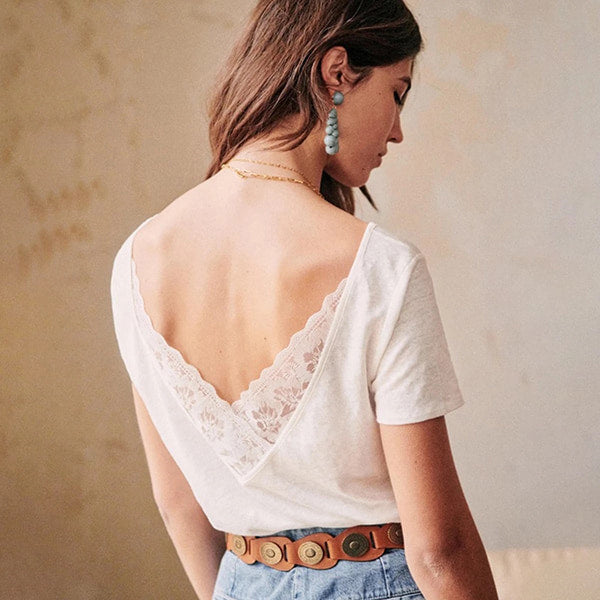 Low-cut Floral Blouse