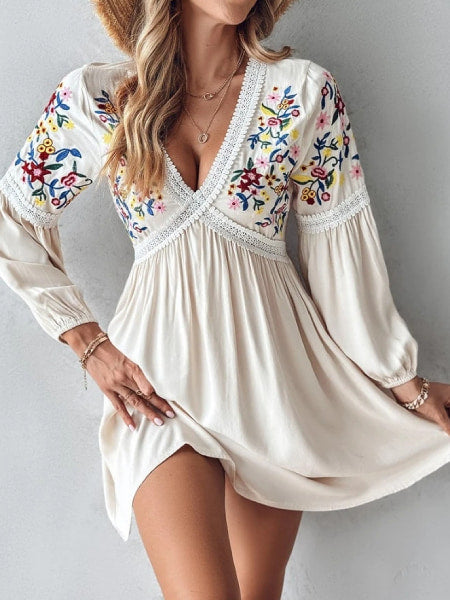 Short White Dress Floral Embroidery - Image 3