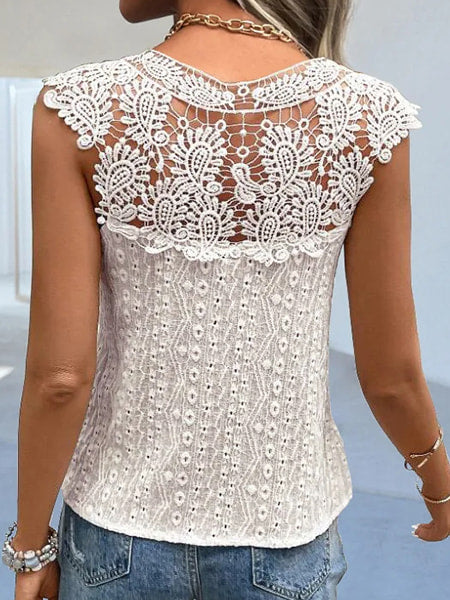 White Floral Blouse Outfit - Image 3