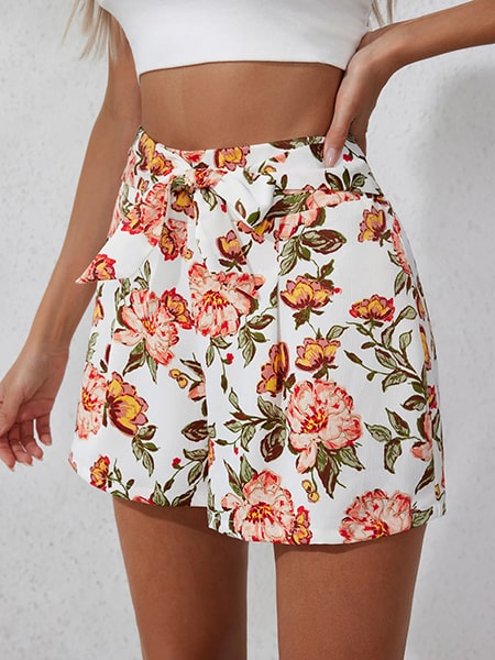 Alternative view of White Floral Print Shorts