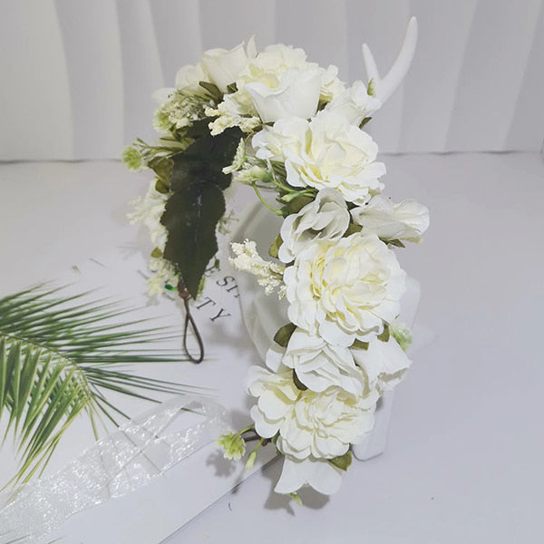 Alternative view of White Flower Crown